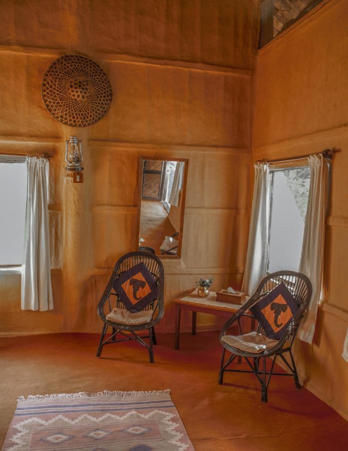 Tiger Tops Karnali Lodge Bardiya Екстер'єр фото