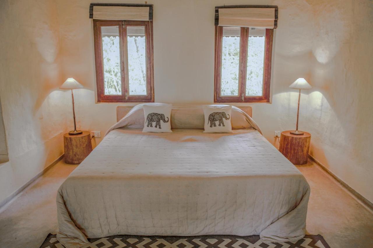 Tiger Tops Karnali Lodge Bardiya Екстер'єр фото