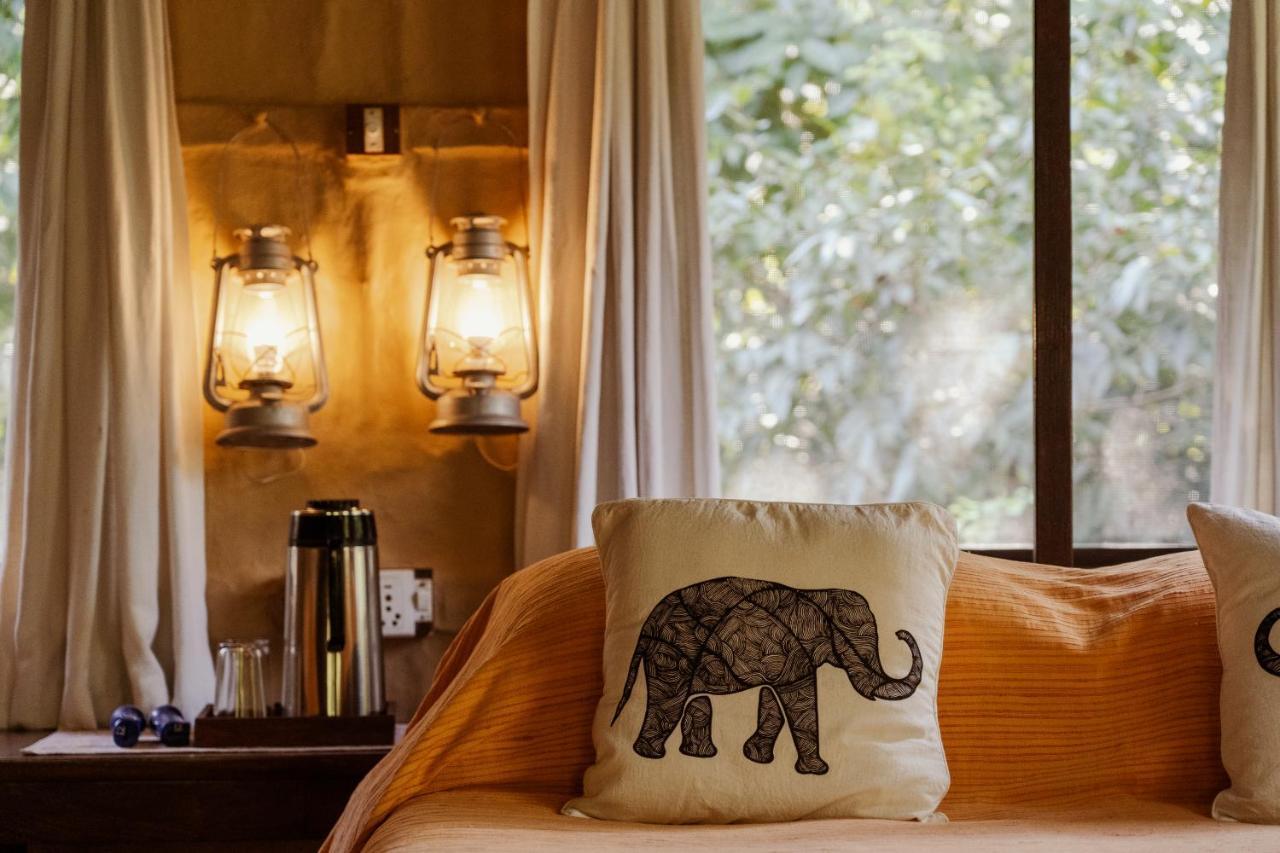 Tiger Tops Karnali Lodge Bardiya Екстер'єр фото