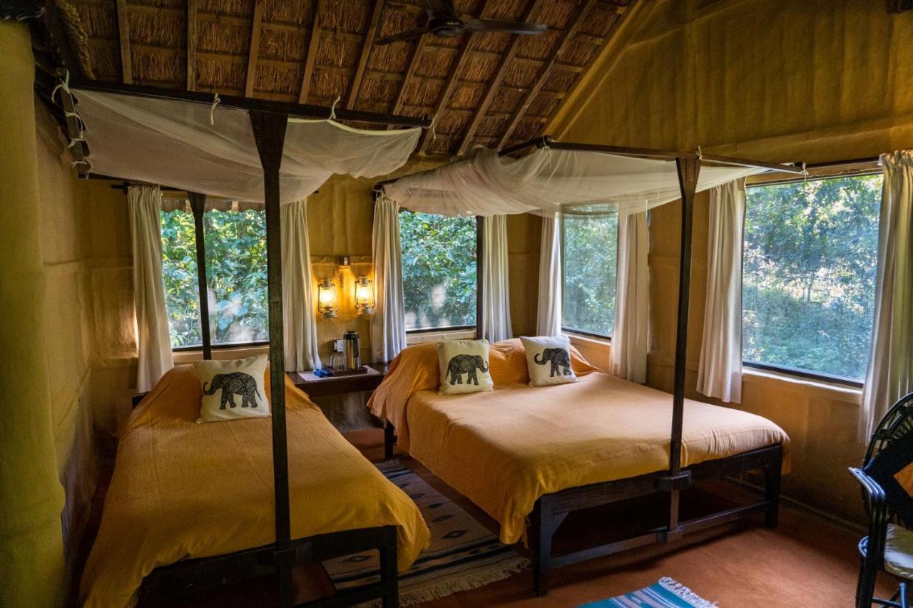 Tiger Tops Karnali Lodge Bardiya Екстер'єр фото