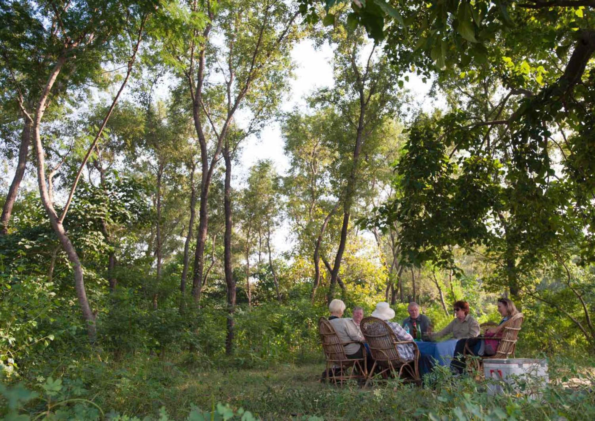 Tiger Tops Karnali Lodge Bardiya Екстер'єр фото